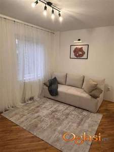 Renoviran stan u centru grada 300e